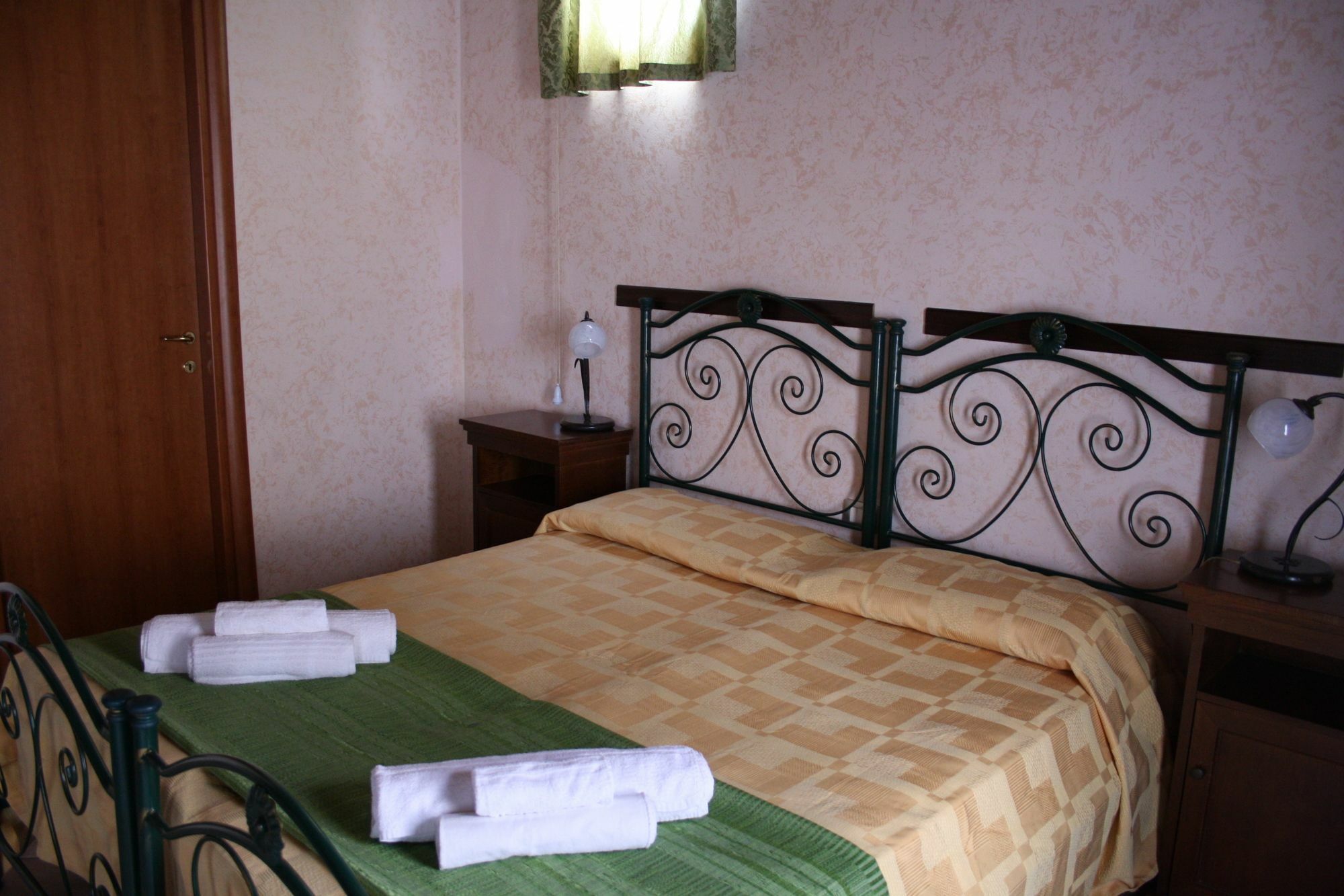 Cityguesthouse カタンザーロ エクステリア 写真